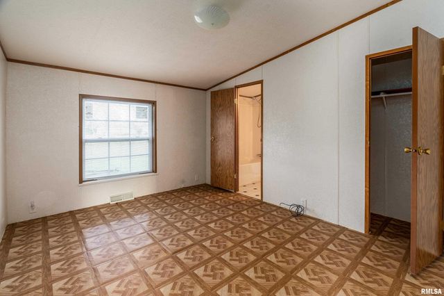 14809 Sulphur Springs Road, Creal Springs, IL 62922