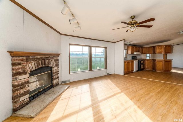 14809 Sulphur Springs Road, Creal Springs, IL 62922