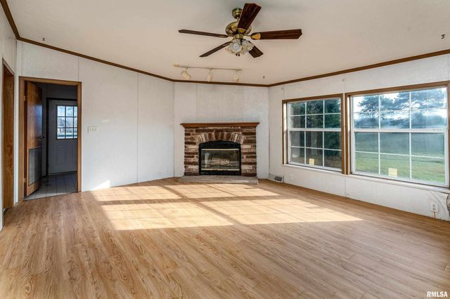 14809 Sulphur Springs Road, Creal Springs, IL 62922