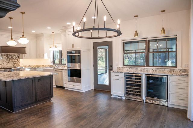 N7825 N Cherokee Circle, New Lisbon, WI 53950