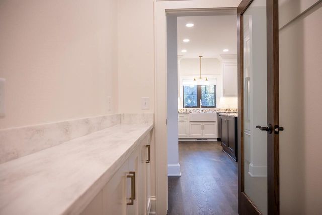 N7825 N Cherokee Circle, New Lisbon, WI 53950