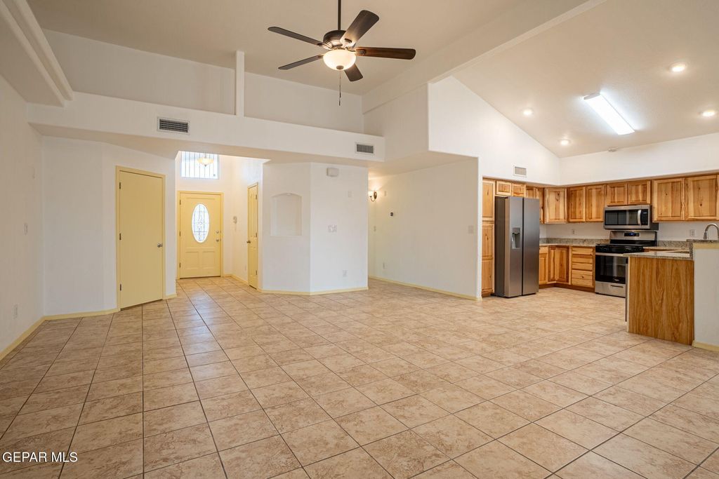 14228 DESERT SKY Drive, Horizon City, TX 79928