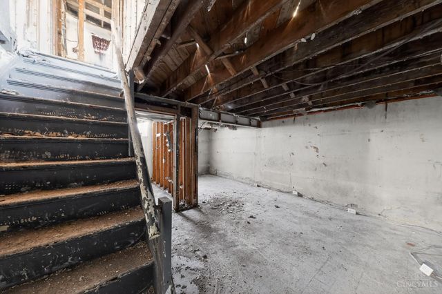 1608 Miramar Court, Cincinnati, OH 45237