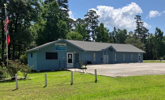 698 Huckleberry Road, Onalaska, TX 77360