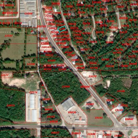 698 Huckleberry Road, Onalaska, TX 77360