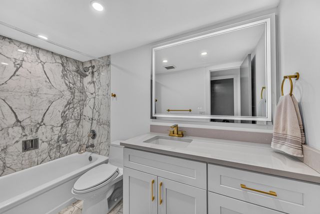 1370 S Ocean Boulevard 405, Pompano Beach, FL 33062