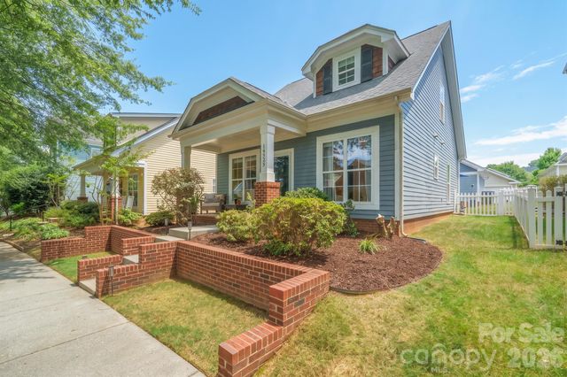 14525 Holly Springs Drive, Huntersville, NC 28078