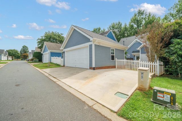 14525 Holly Springs Drive, Huntersville, NC 28078