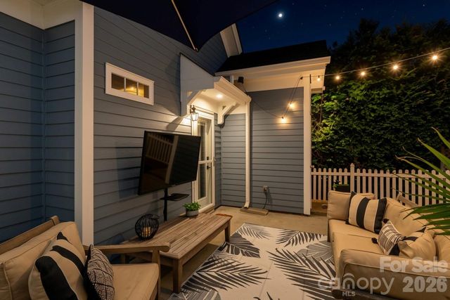 14525 Holly Springs Drive, Huntersville, NC 28078