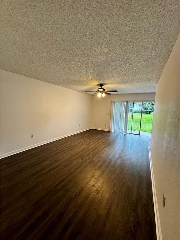 Image 16 of property listing at 4409 S SEMORAN BOULEVARD 3, Orlando, FL 32822
