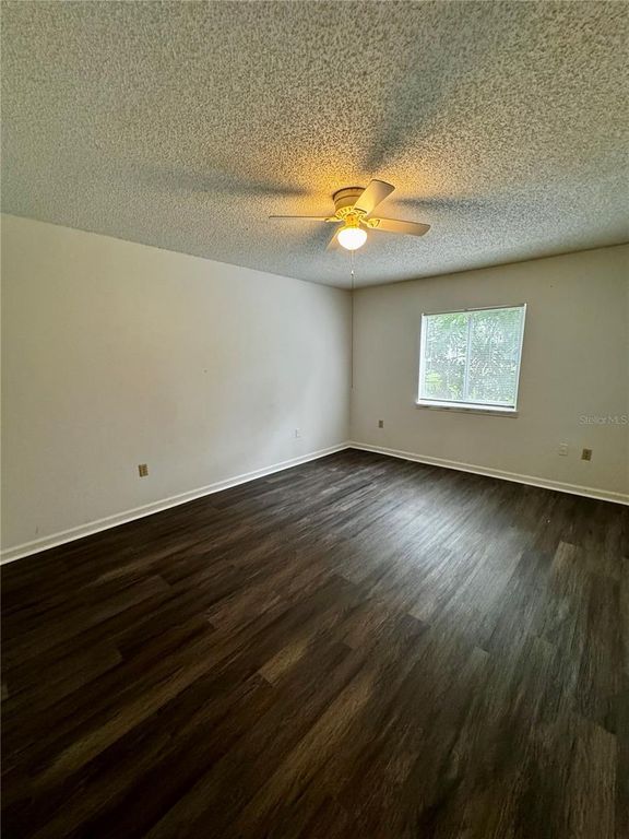 Image 27 of property listing at 4409 S SEMORAN BOULEVARD 3, Orlando, FL 32822