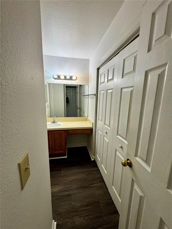 Image 29 of property listing at 4409 S SEMORAN BOULEVARD 3, Orlando, FL 32822