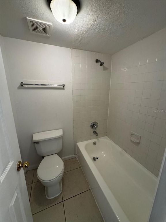 Image 30 of property listing at 4409 S SEMORAN BOULEVARD 3, Orlando, FL 32822