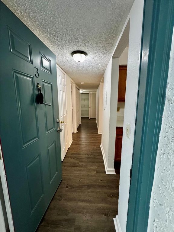 Image 4 of property listing at 4409 S SEMORAN BOULEVARD 3, Orlando, FL 32822