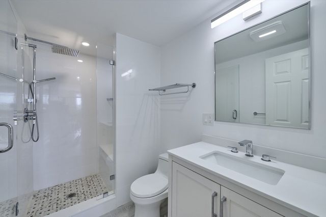 151 Coolidge Ave 404, Watertown, MA 02472