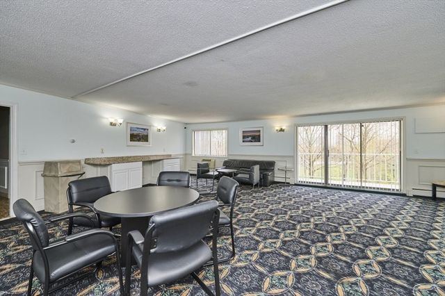 151 Coolidge Ave 404, Watertown, MA 02472