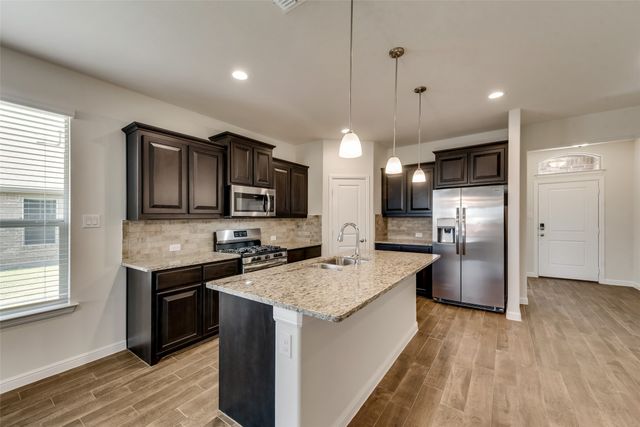 415 Helm Lane, Azle, TX 76020