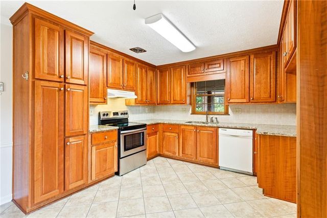3281 Pete Shaw Road, Mableton, GA 30066