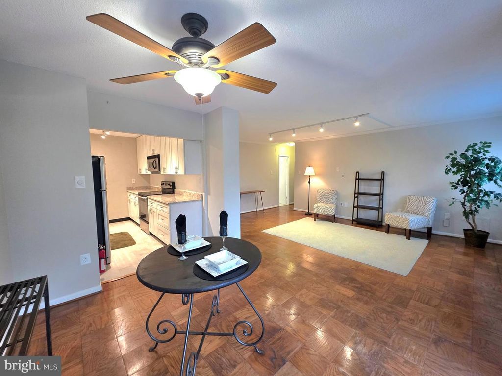 2059 HUNTINGTON AVE #312, Alexandria, VA 22303