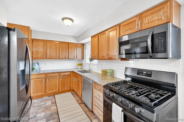 29806 Malvern Street, Westland, MI 48185