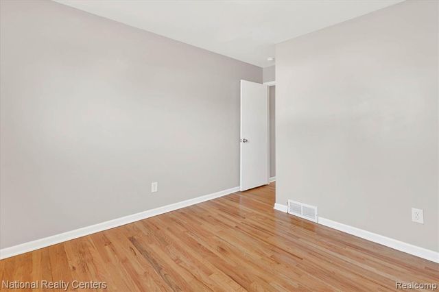 29806 Malvern Street, Westland, MI 48185