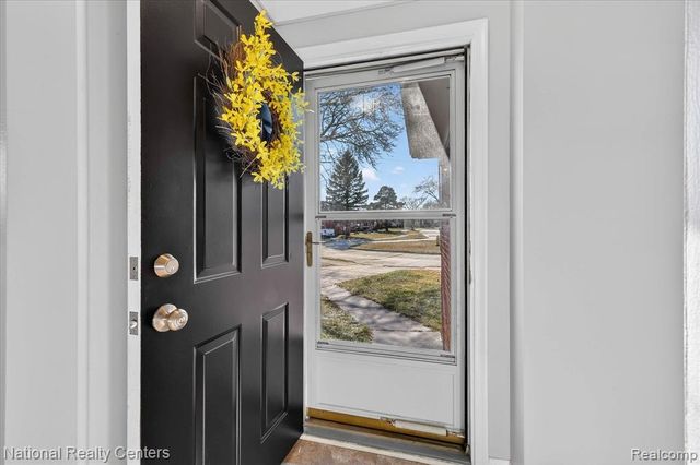 29806 Malvern Street, Westland, MI 48185