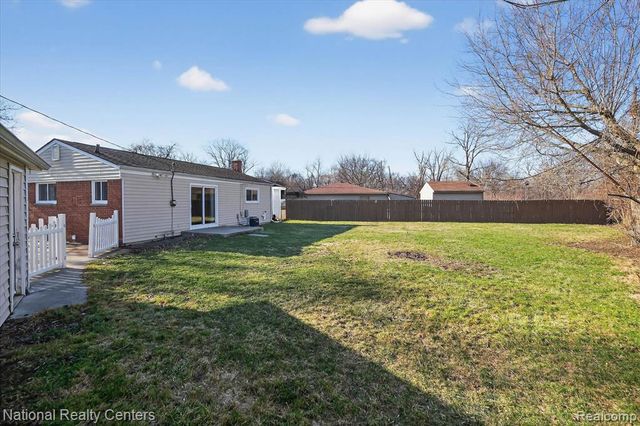 29806 Malvern Street, Westland, MI 48185