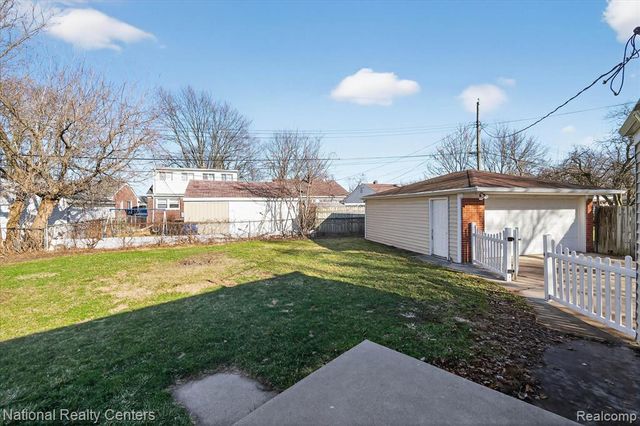 29806 Malvern Street, Westland, MI 48185