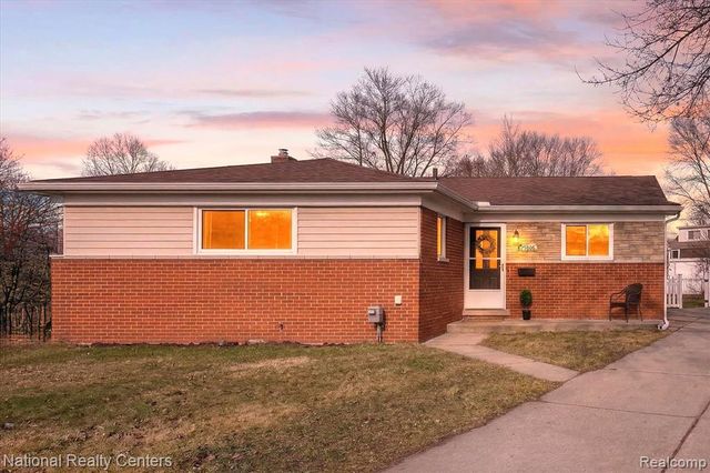 29806 Malvern Street, Westland, MI 48185