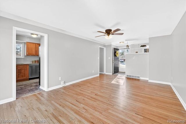 29806 Malvern Street, Westland, MI 48185