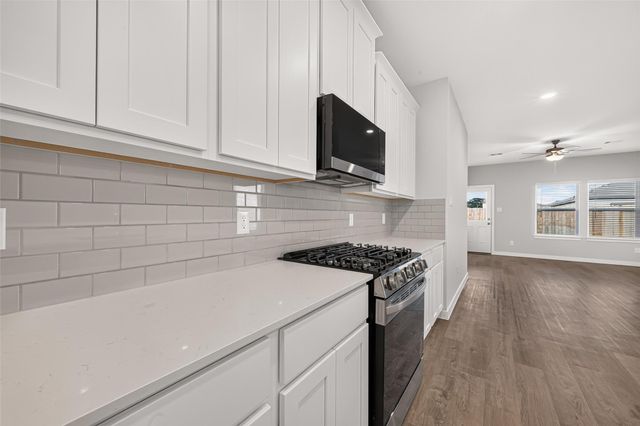 4042 Bay Court, Brookshire, TX 77423