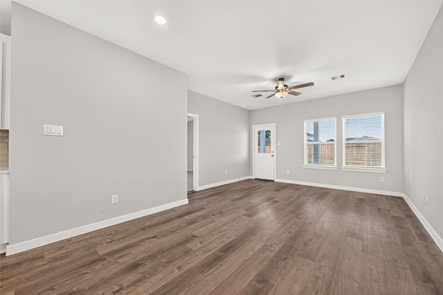 4042 Bay Court, Brookshire, TX 77423
