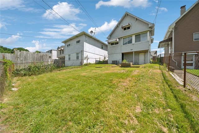 1625 Taylor Ave, Arnold, PA 15068