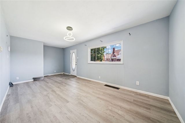 1625 Taylor Ave, Arnold, PA 15068