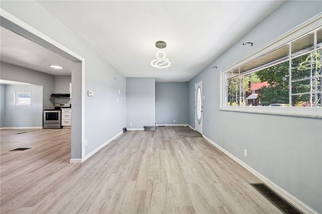 1625 Taylor Ave, Arnold, PA 15068