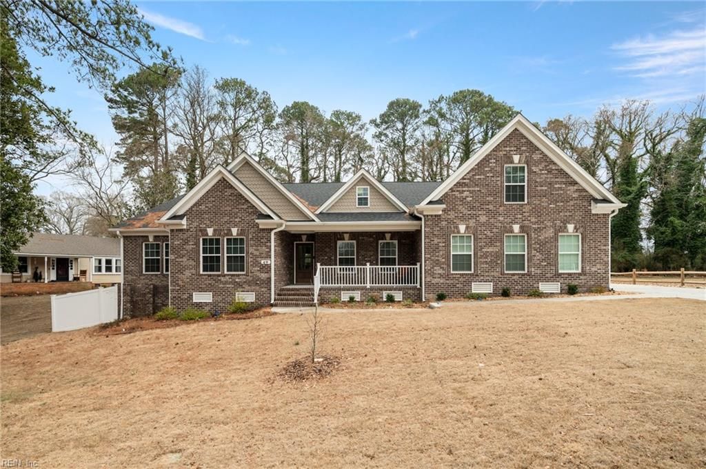 49 James River LN, Newport News, VA 23606