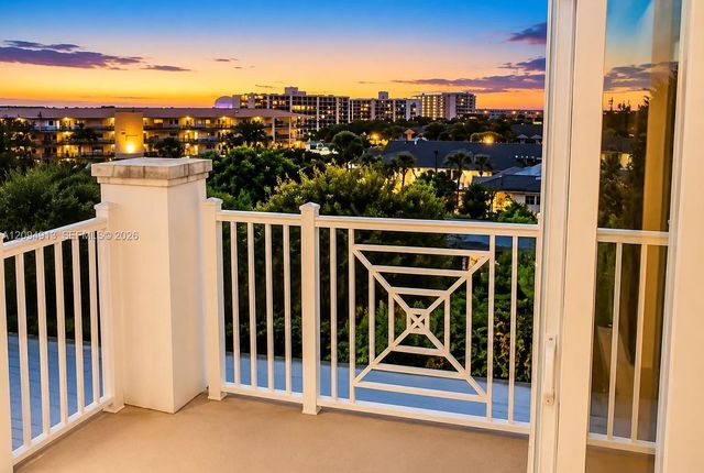 1931 NE 2nd Street 405, Deerfield Beach, FL 33441