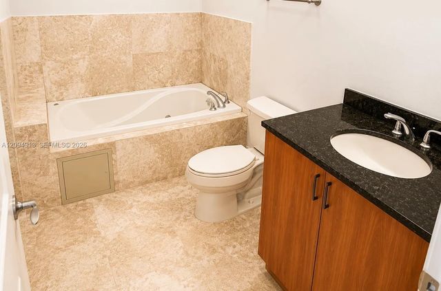 1931 NE 2nd Street 405, Deerfield Beach, FL 33441