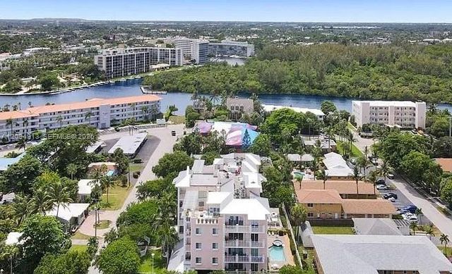 1931 NE 2nd Street 405, Deerfield Beach, FL 33441