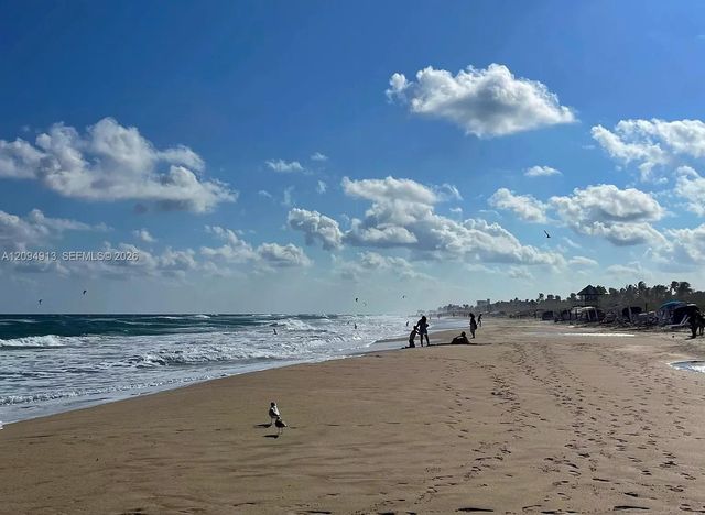 1931 NE 2nd Street 405, Deerfield Beach, FL 33441