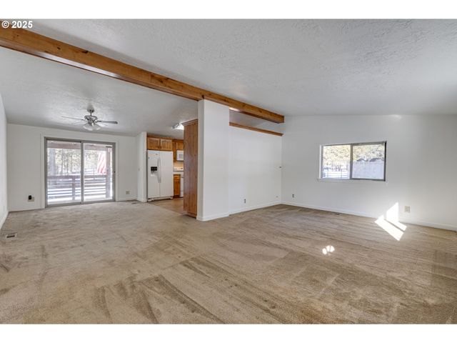 16203 HAWKS LAIR Rd, La Pine, OR 97739