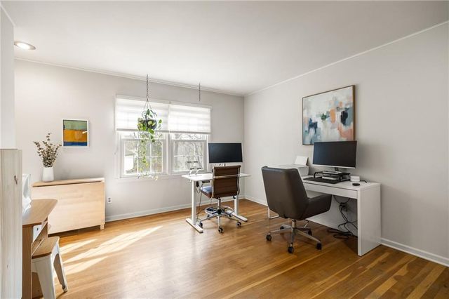 412 NW Briarcliff Road, Kansas City, MO 64116