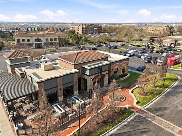 412 NW Briarcliff Road, Kansas City, MO 64116