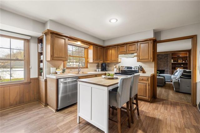 412 NW Briarcliff Road, Kansas City, MO 64116