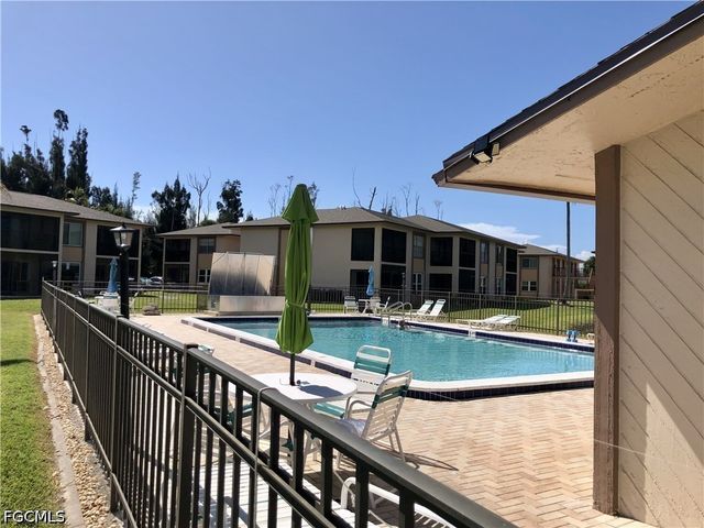 16881 Davis RD 214, Fort Myers, FL 33908