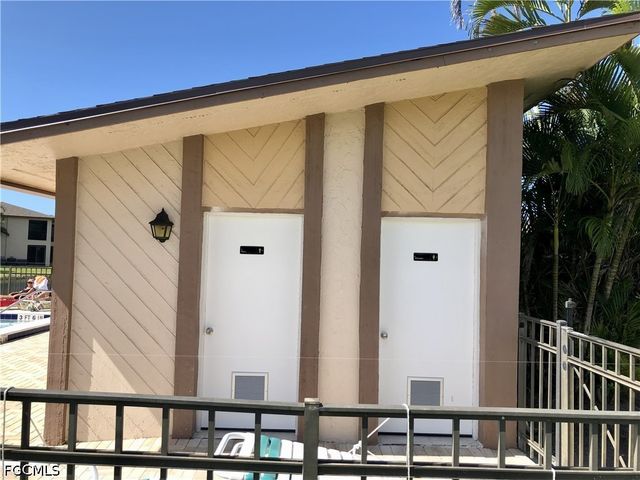 16881 Davis RD 214, Fort Myers, FL 33908