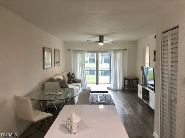 16881 Davis RD 214, Fort Myers, FL 33908