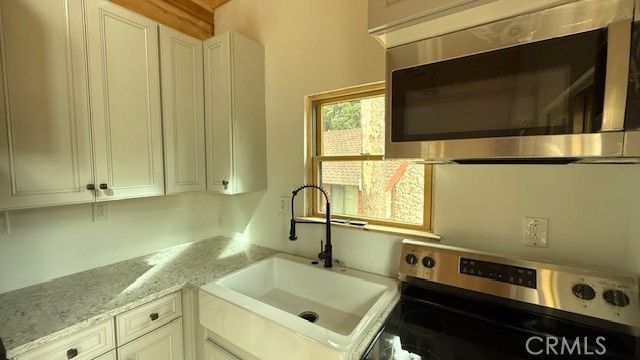 33149 Holcomb Creek Drive, Green Valley Lake, CA 92341