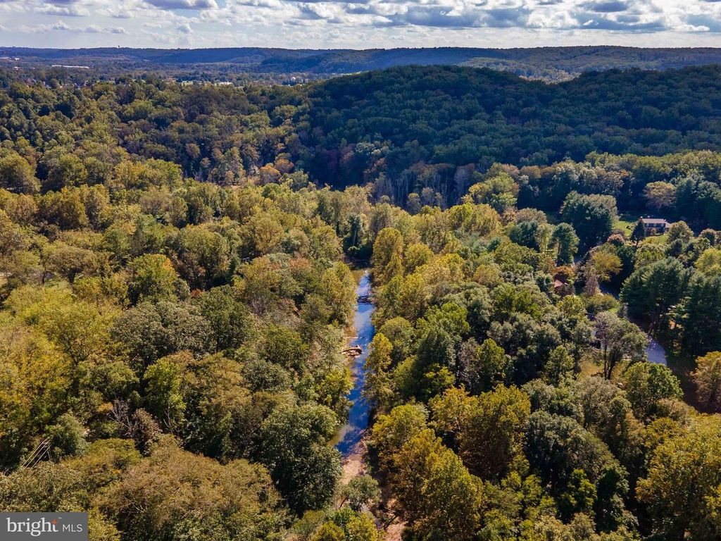 947 WESTERN RUN RD, Cockeysville, MD 21030