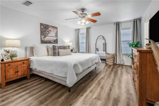 1014 Bougainvillea Street, College Station, TX 77845